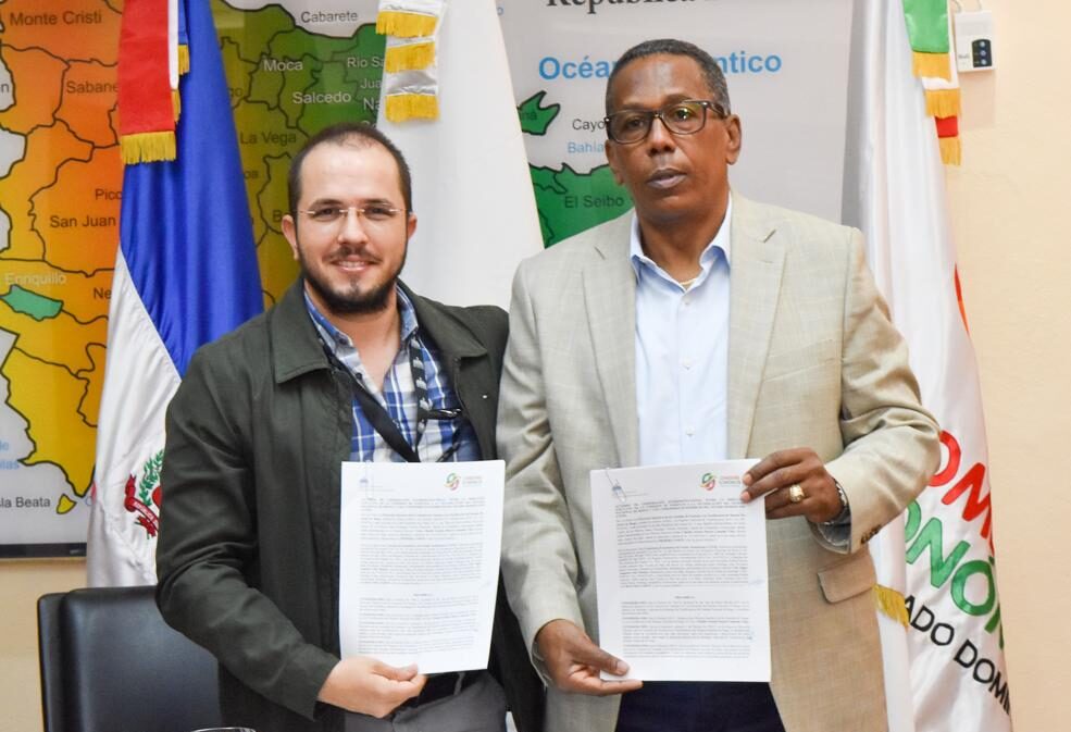 Tecnificación Nacional de Riego y Comedores Económicos firman acuerdo interinstitucional para beneficiar a productores agropecuarios  